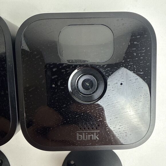 *PARTS ONLY* Blink 3rd Generation Indoor/Outdoor Camera Kit BCM00400U REGISTERED - Picture 5 of 9